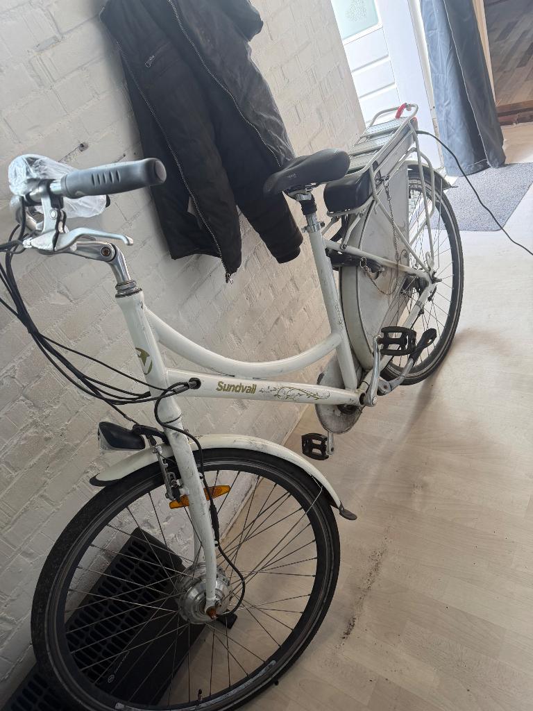 Elektronische fiets En Parasol tegels, Ophalen