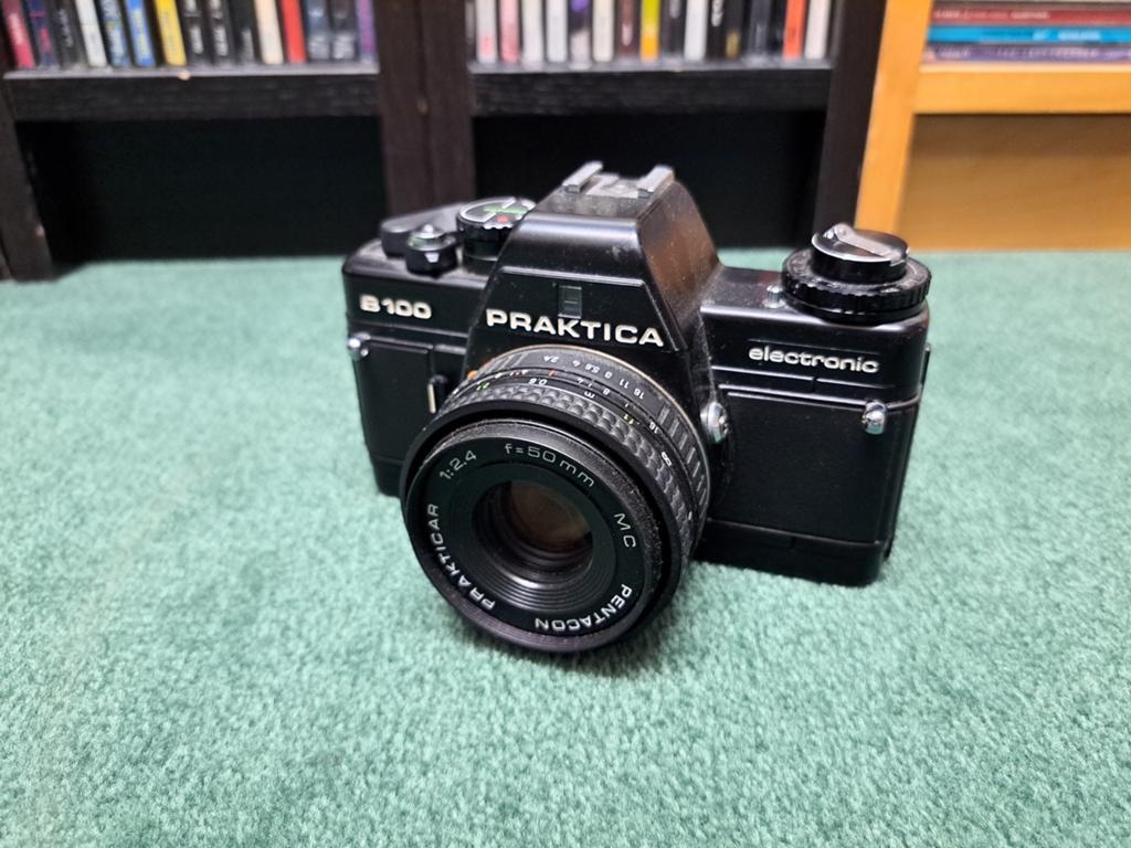 Praktica B100 Electronic + Pentacon Prakticar 50mm f/2.4, Ophalen, Gebruikt, Spiegelreflex, Overige Merken