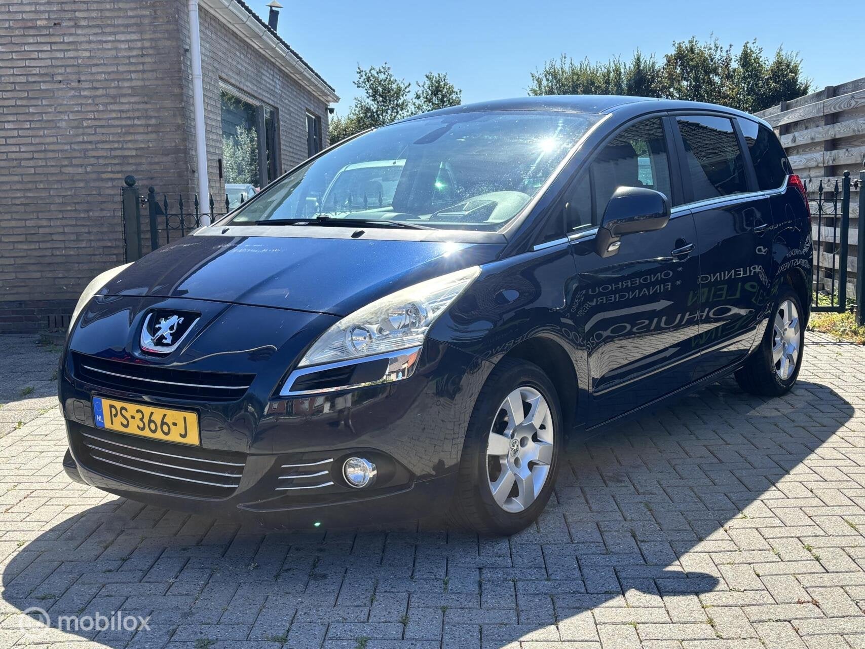 Peugeot 5008 1.6 | 7P | TREKHAAK | ZEER LANGE APK, Auto's, Voorwielaandrijving, Euro 5, Gebruikt, Blauw