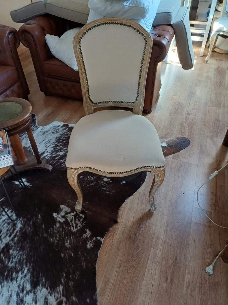 Elegante eetkamerstoel in Franse stijl, Antiek en Kunst, Antiek | Meubels | Stoelen en Banken, Ophalen