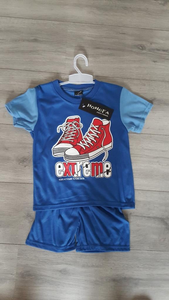 T-shirt en korte broek maat 116/122 nieuw, Kinderen en Baby's, Kinderkleding | Maat 116, Verzenden, Nieuw, Jongen, Setje