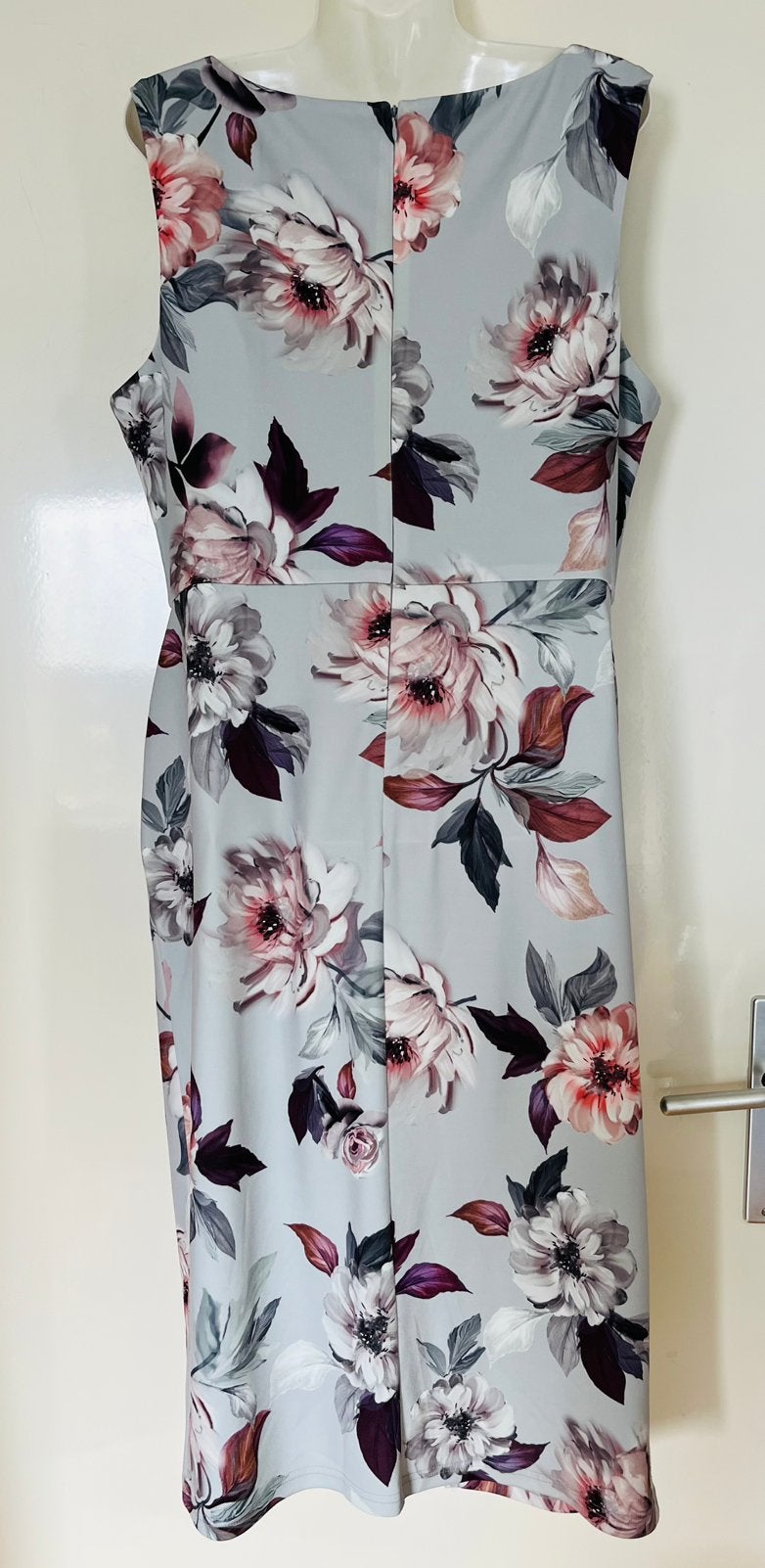 Joseph Ribkoff zilvergrijze jurk maat 44(v), Kleding | Dames, Jurken, Maat 42/44 (L), Ophalen of Verzenden, Zo goed als nieuw