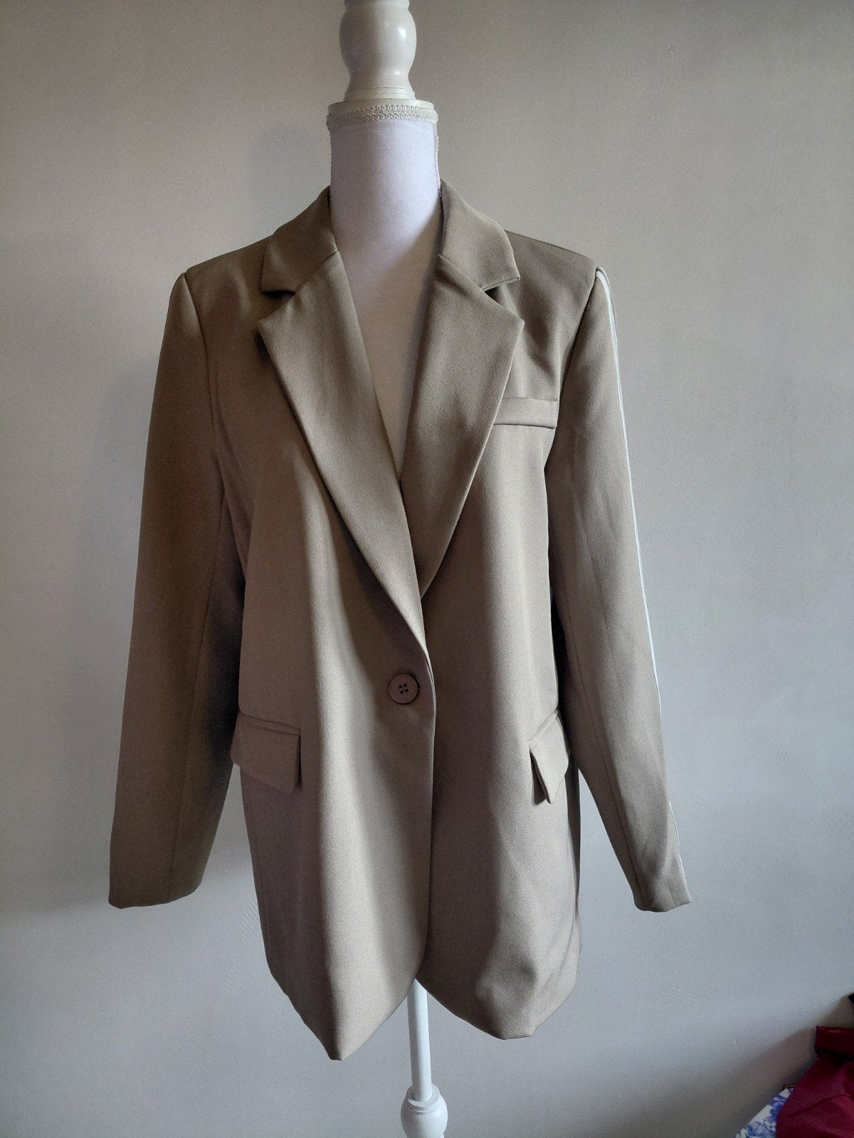 Stijlvolle beige blazer met strepen, maat S/M, Studio, Beige, Ophalen of Verzenden, Zo goed als nieuw