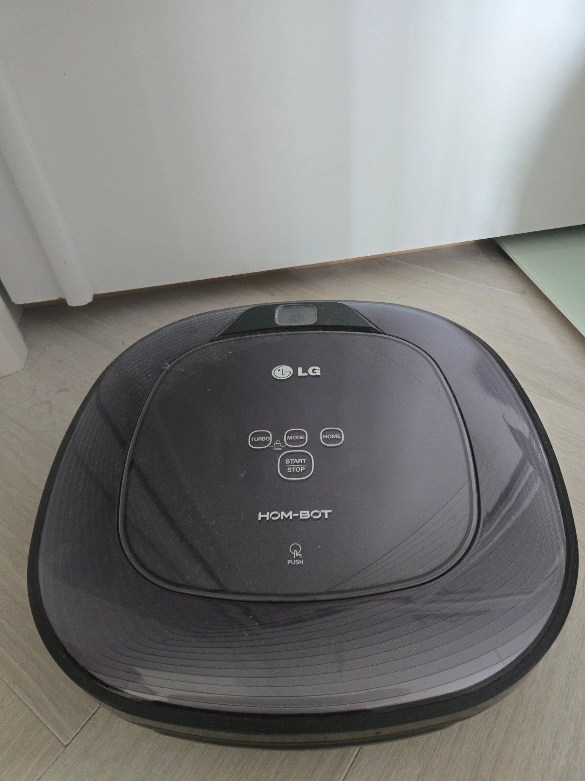 LG Hom-Bot Robotstofzuiger - Efficiënt en Slim, Ophalen, Gebruikt, Robotstofzuiger, Slimme navigatie