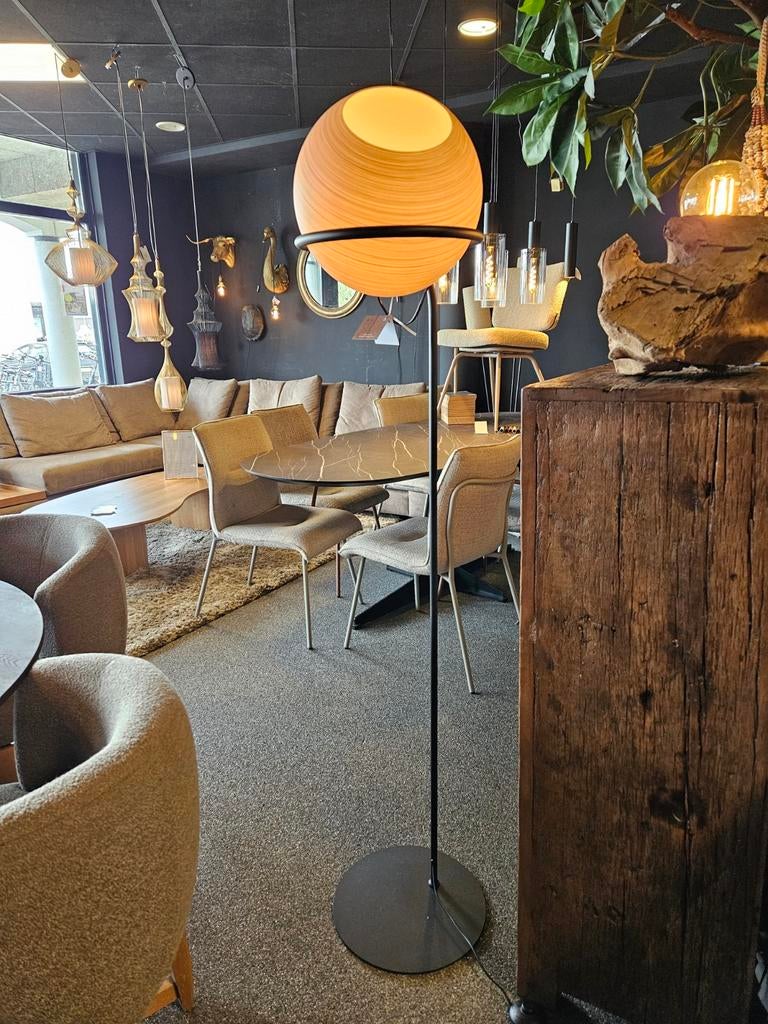 Vloerlamp " Orb" metalen voet glazen bol, Ophalen of Verzenden, Zo goed als nieuw, 150 tot 200 cm