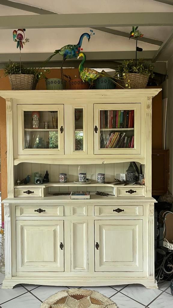 Antieke Crèmekleurige Buffetkast met Vitrine, Huis en Inrichting, Ophalen, 200 cm of meer, 150 tot 200 cm, Met lade(s)