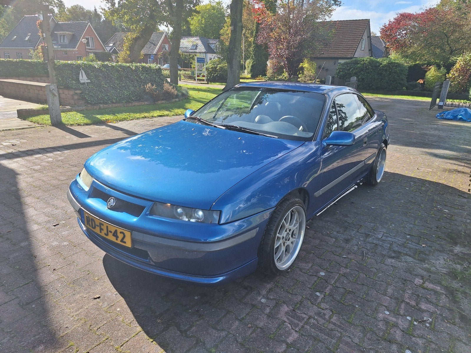 Nette Opel Calibra 3.2 V6 1997 (in)ruilen oldtimer mogelijk!, Achterwielaandrijving, Zwart, Blauw, Handgeschakeld