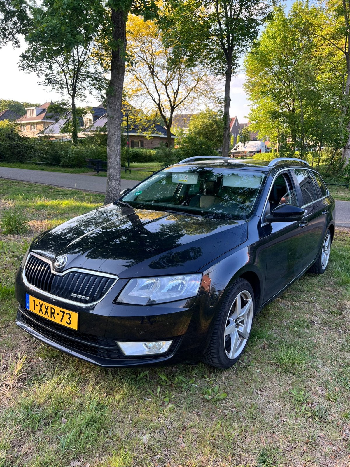 ✅Skoda Octavia 1.6 TDI 81KW Combi 2014 Zwart, Auto's, Euro 5, Achterwielaandrijving, Zwart, 4 cilinders