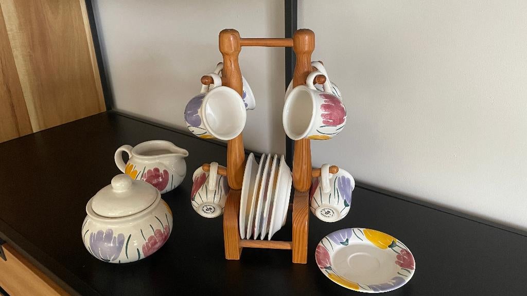 tulpen / bloembollen koffie servies - collectors item, Huis en Inrichting, Keuken | Servies, Ophalen, Keramiek, Zo goed als nieuw