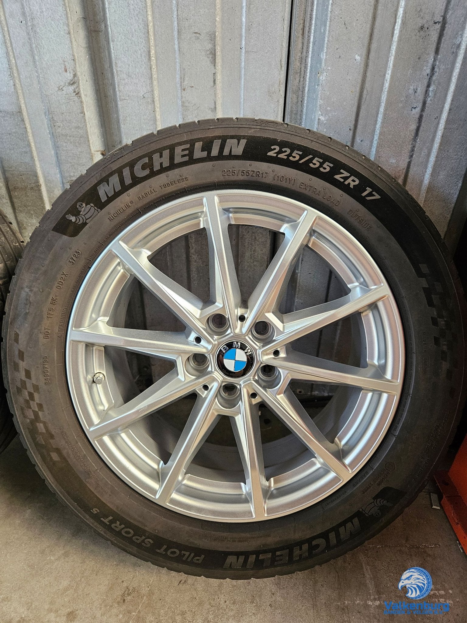 5-6mm! Originele BMW 4 Serie i4 G26 17 inch Style 851 5x112, Gebruikt, -, -, Banden en Velgen