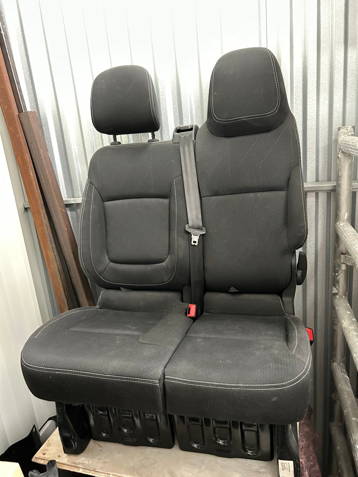 Nieuwe bank renault trafic opel vivaro, Auto-onderdelen, Interieur en Bekleding, Ophalen of Verzenden, Nieuw, Opel