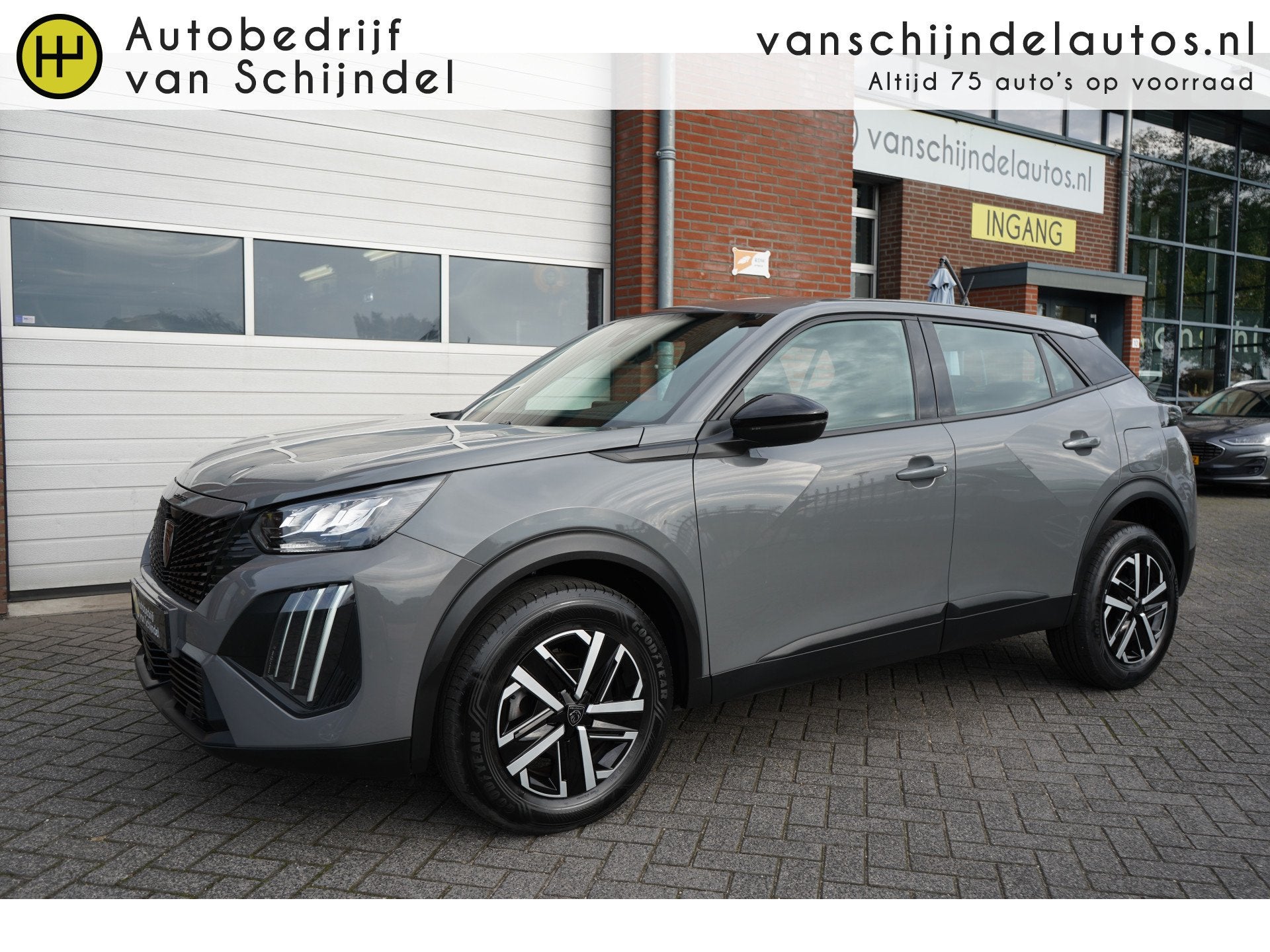 Peugeot 2008 1.2 PURETECH 100PK ACTIVE ANDROID-APPLECARPLAY(, Dealer onderhouden, Stof, Gebruikt, Zwart
