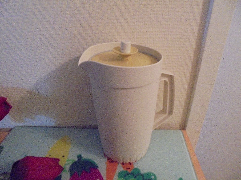 Tupperware kan en suiker/melk kannetje beige, Ophalen of Verzenden, Gebruikt, Crème, Beker of Kan