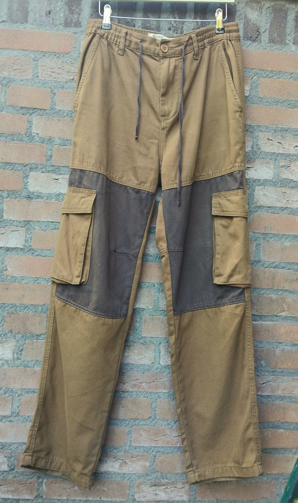 Caramel / bruine katoenen cargo broek Pull & Bear Maat M / L, Bruin, Maat 48/50 (M), Ophalen of Verzenden, Gedragen