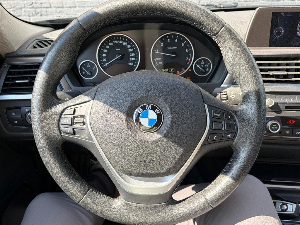 BMW 3 Serie Touring 316i Automaat Leder+Verwarmd Sportstoele, Auto's, BMW, Automaat, Automatische klimaatregeling, 4 cilinders