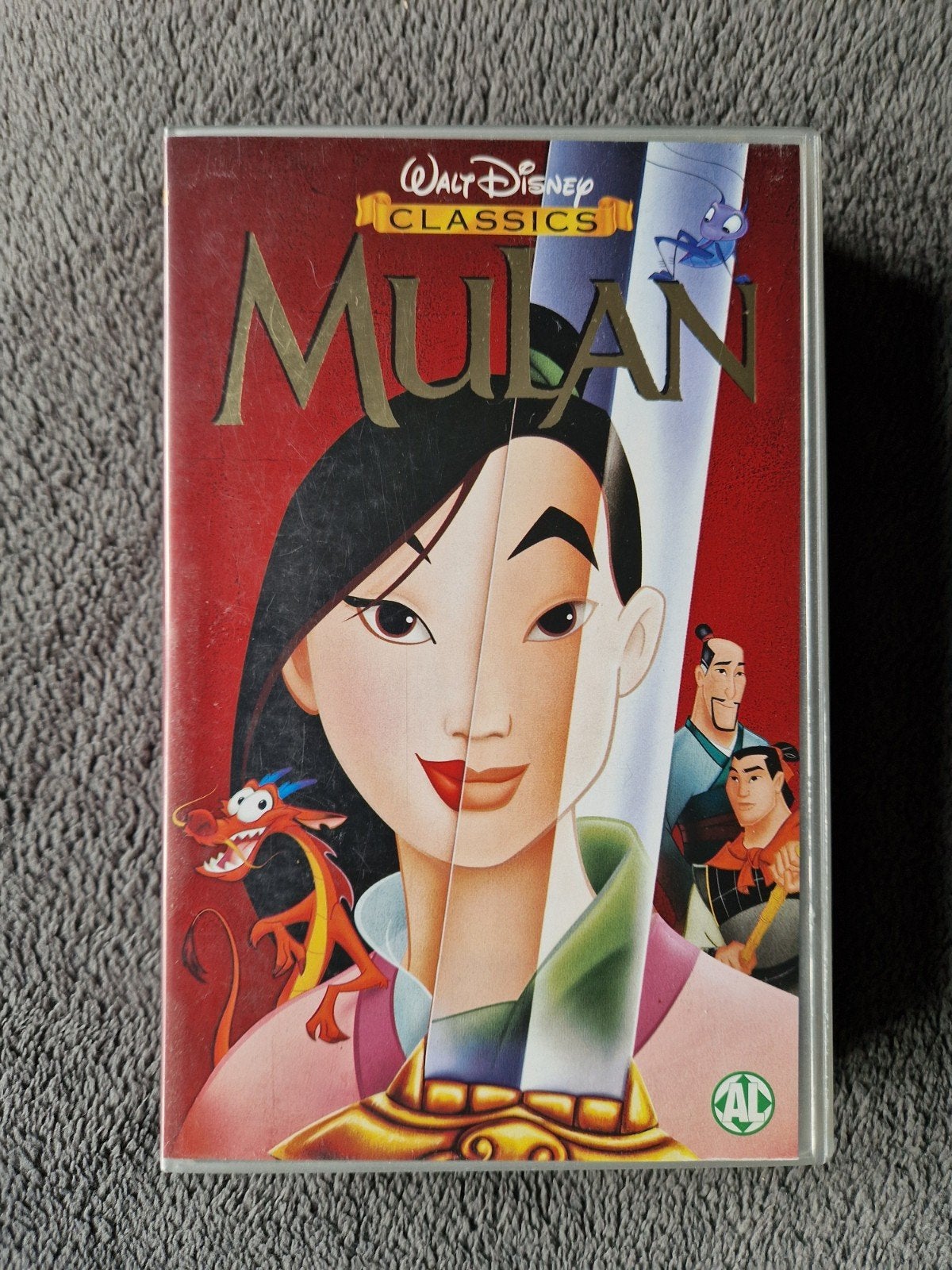 VHS Mulan - Walt Disney Classics (Nederlands gesproken), Alle leeftijden, Ophalen, Gebruikt, Nederlands