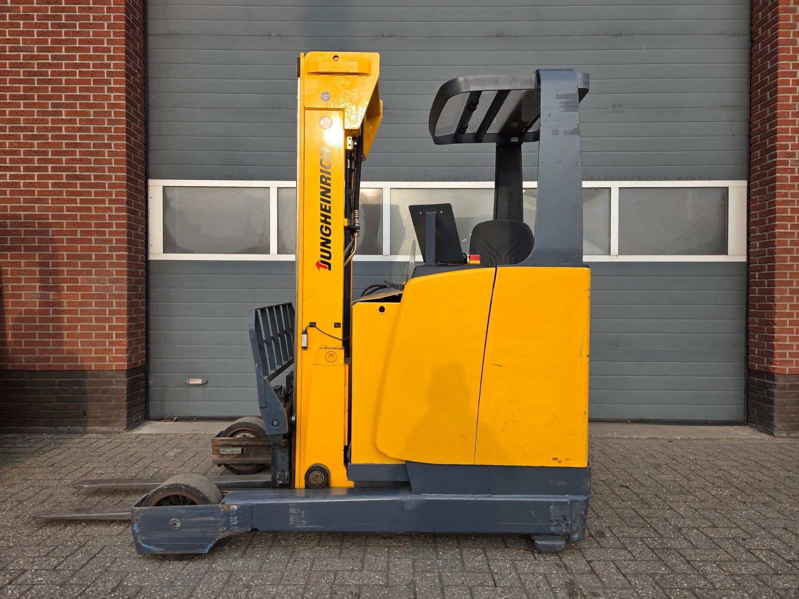 Reachtruck Jungheinrich ETV325 Triplex Freelift 5000 mm 2001