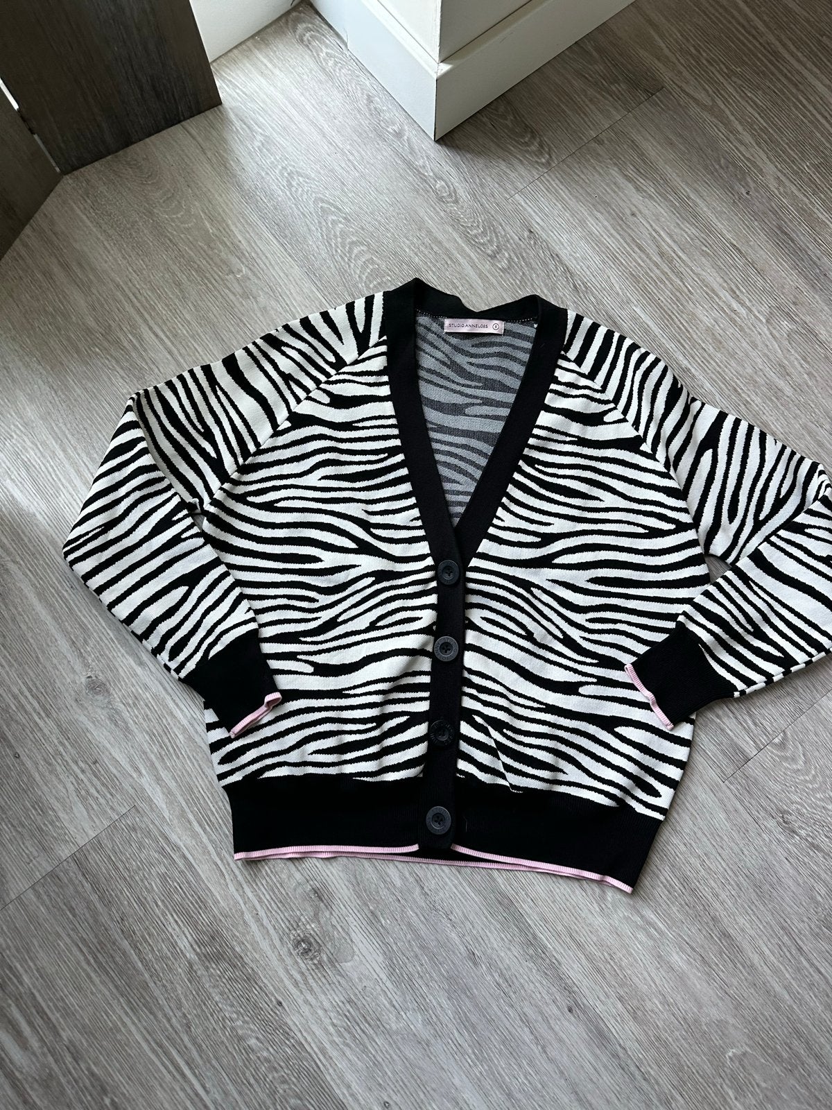 Nieuw Studio Anneloes vest met roze bies, zebraprint, Ophalen of Verzenden, Nieuw, Maat 34 (XS) of kleiner, Zwart