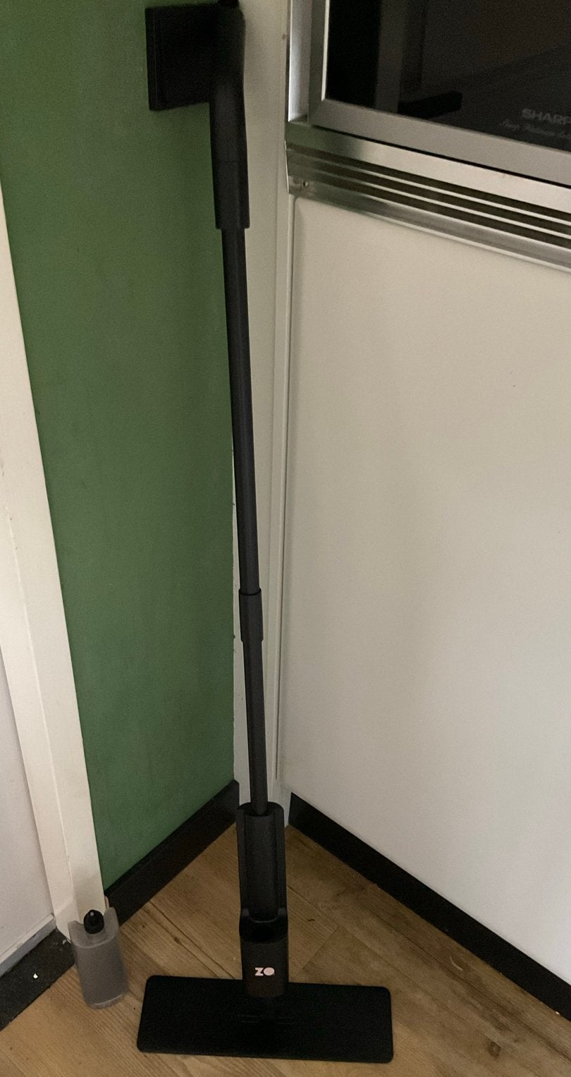 Handige spray dweil zo goed als nieuw geen gedoe met emmers, Huis en Inrichting, Ophalen, Mop of Dweil