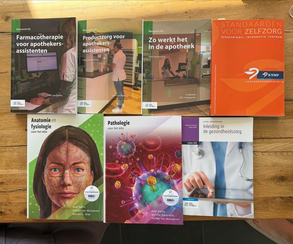 Apothekersassistent boeken, Ophalen of Verzenden, Beta, Zo goed als nieuw, MBO