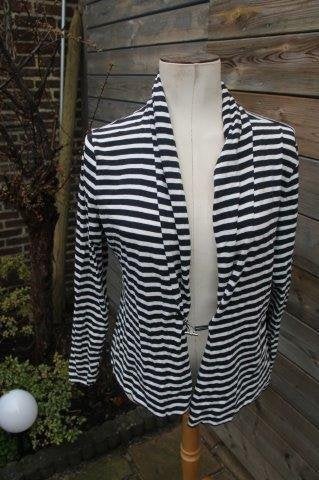 Vest donkerblauw/ ecru Purdey mt XXL Vaste prijs OPRUIMING, Kleding | Dames, Truien en Vesten, Blauw, Maat 46/48 (XL) of groter