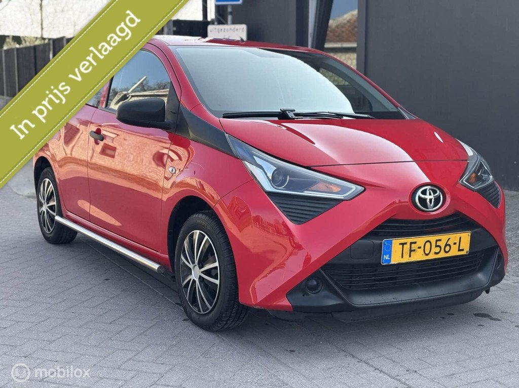 Toyota Aygo 1.0 VVT-i x-fun Ex-BTW, Voorwielaandrijving, Gebruikt, Euro 6, 4 stoelen