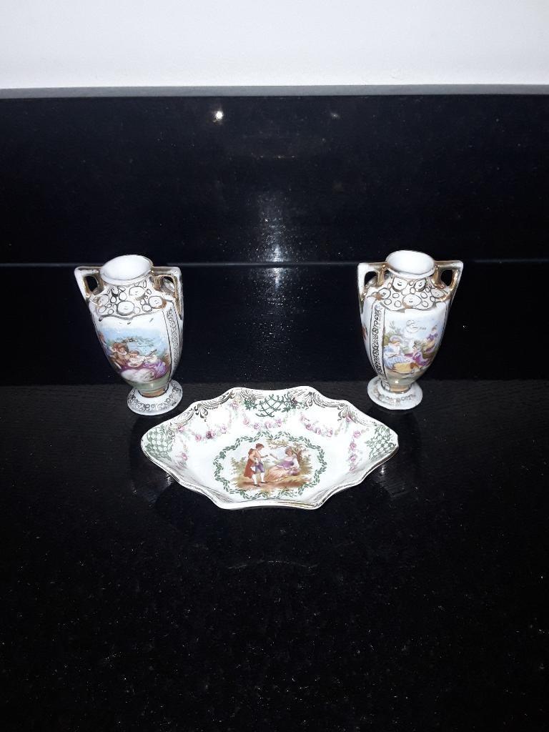 2Antieke barok miniatuur vaasjes en Weens pepermuntschaaltje, Verzenden