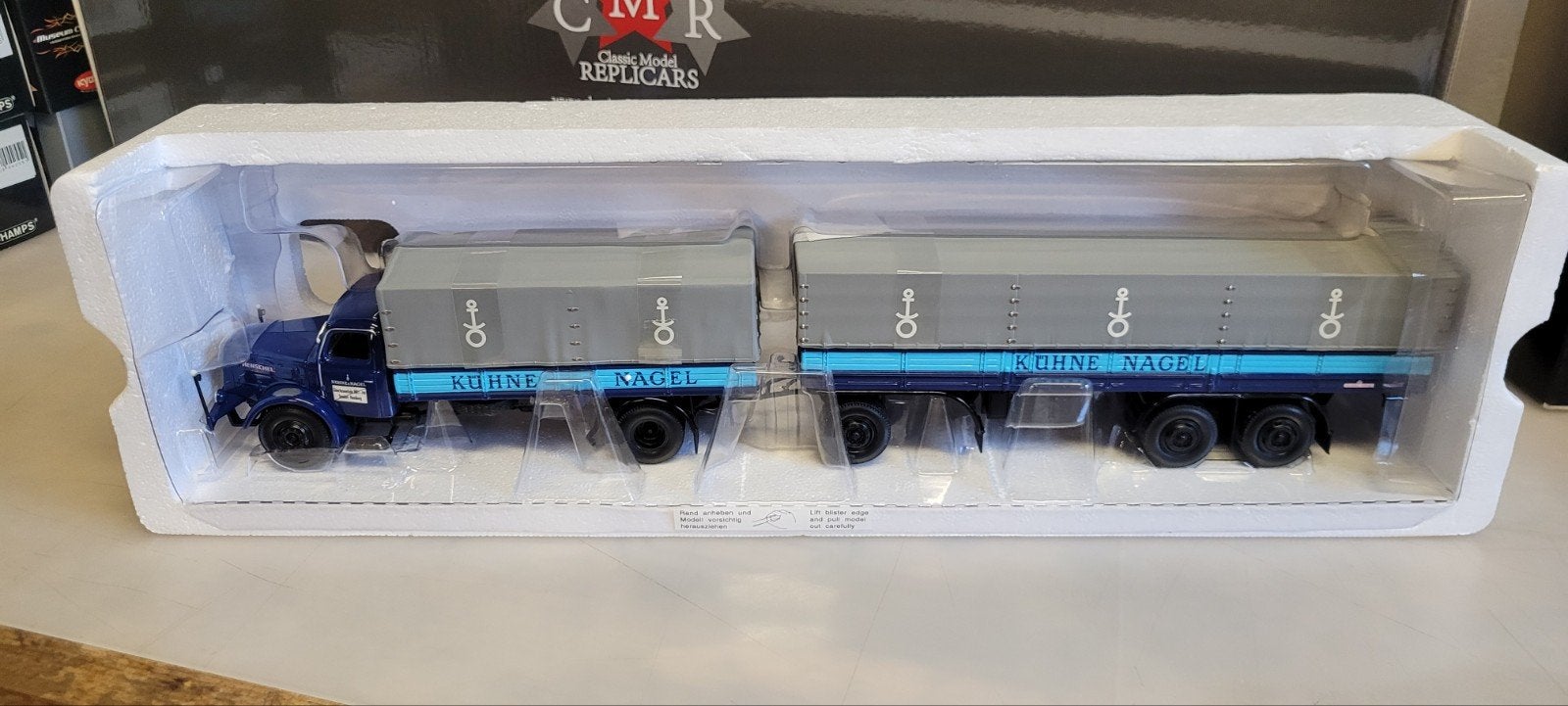 Minichamps Henschel HS140 Kühne&Nagel, Hobby en Vrije tijd, Modelauto's | 1:43, Ophalen of Verzenden, Zo goed als nieuw, Bus of Vrachtwagen