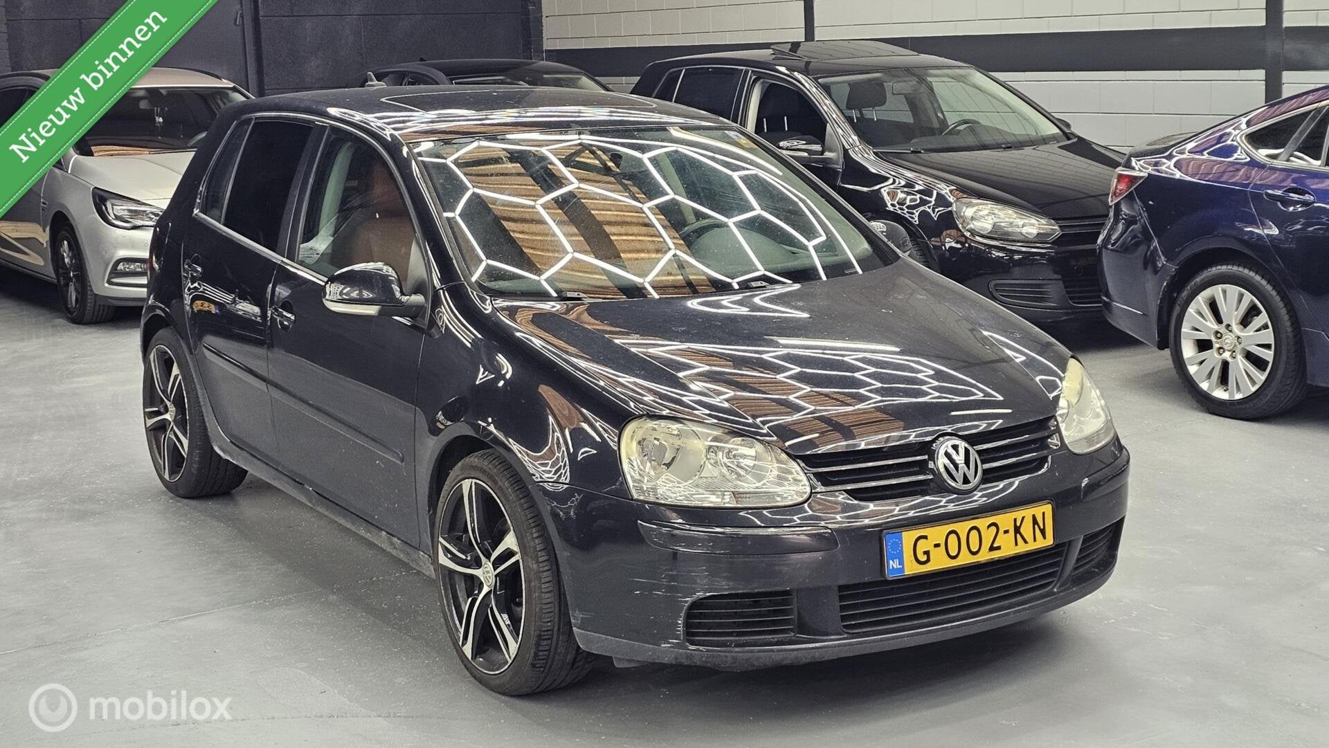 Volkswagen Golf 1.9 TDI Comfortline Bj 2008 Airco leer, Auto's, Voorwielaandrijving, Gebruikt, 1226 kg, Zwart