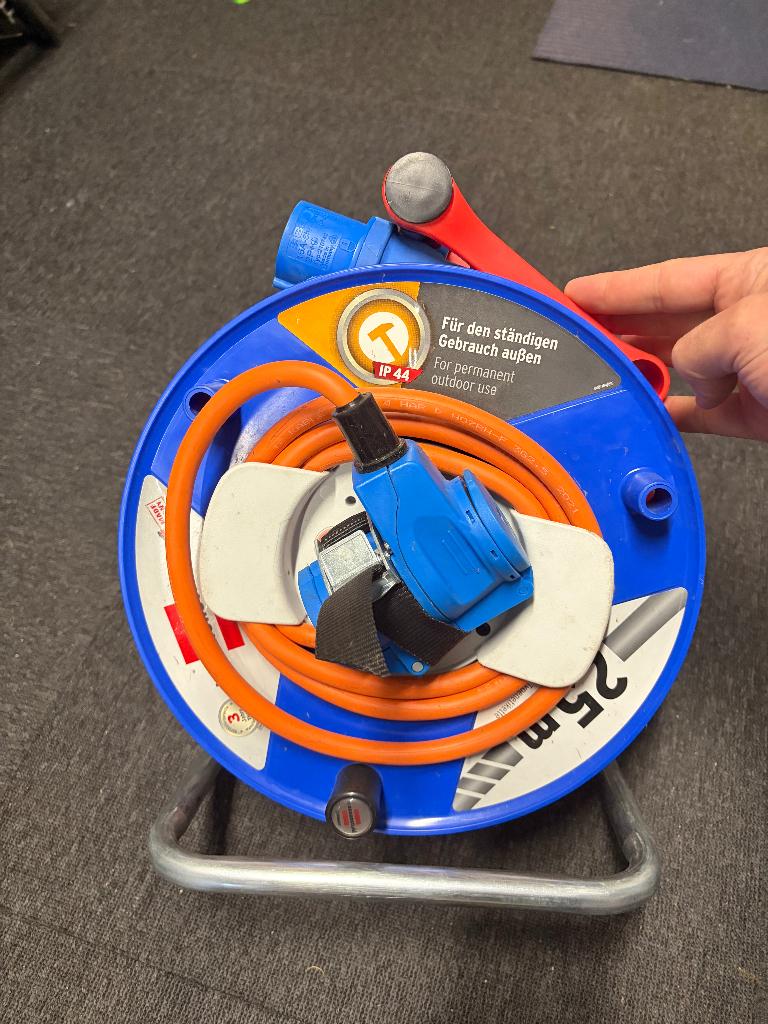 Brennenstuhl Garant 25 meter kabelhaspel, Ophalen of Verzenden, Zo goed als nieuw, Kabel of Snoer