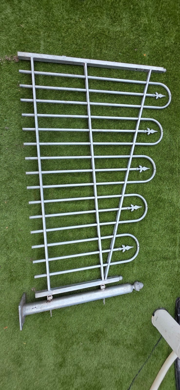 Hekwerk met poort 6x hekwerk, 2x poort (188 cm), Tuin en Terras, Tuinhekken en Hekwerk, Gebruikt, Sierhekwerk, IJzer, Met poort
