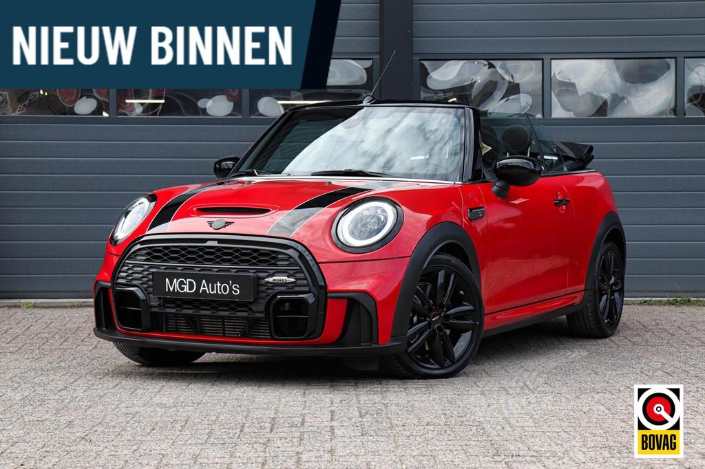 Mini Cabrio 2.0 Cooper S JCW |LED|CARPLAY|STOELVERW.|CRUISE|, 1998 cc, 1300 kg, Huisgarantie, 4 cilinders