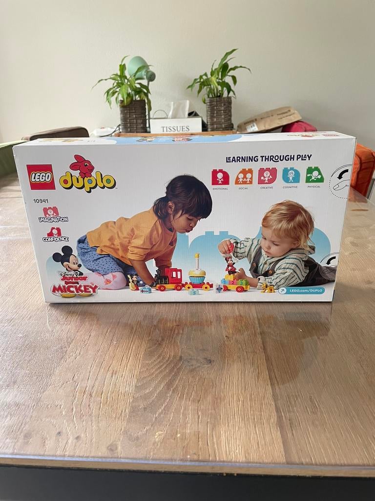 Lego Duplo set 10941. Mickey & Minnie Birthday train, Ophalen, Nieuw