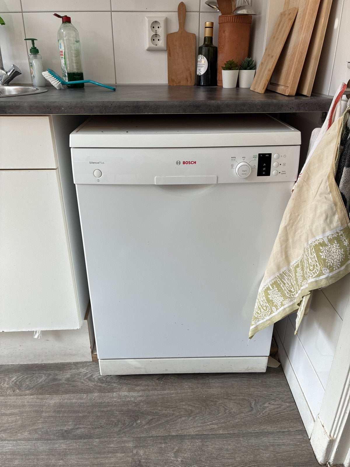 GRATIS defecte Bosch SilencePlus Vrijstaande Vaatwasser, Witgoed en Apparatuur, Vaatwasmachines, Gebruikt, Vrijstaand, 85 tot 90 cm