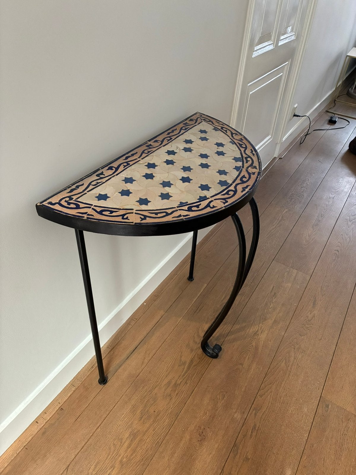 Side tabel bijzettafel mosaic halve cirkel maanvormig, Ophalen, Overige materialen, Gebruikt, 55 tot 75 cm