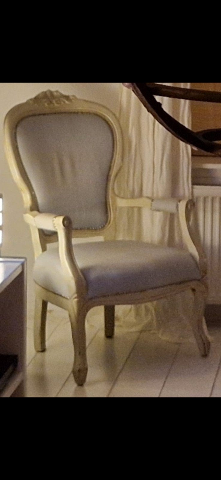 Elegante fauteuil in Lodewijk XVI-stijl, Ophalen, Gebruikt