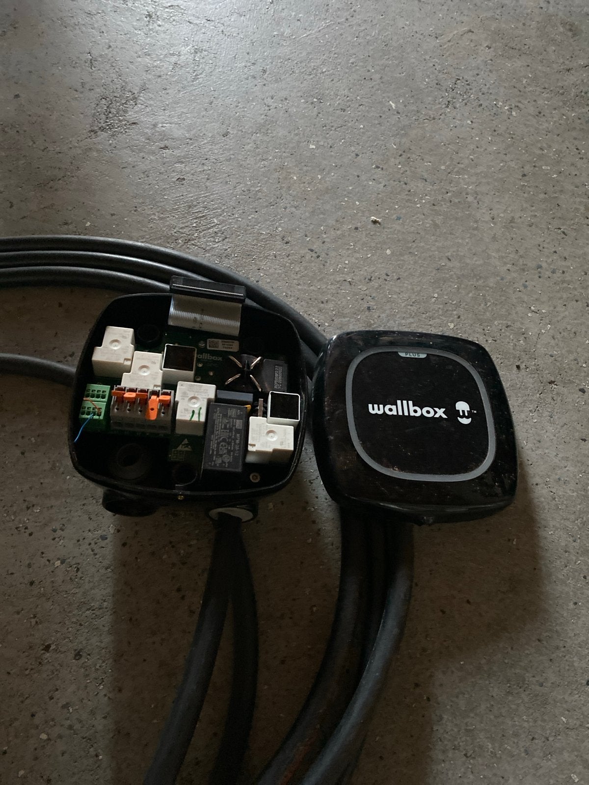 Wallbox Pulsar Plus Laadpaal met vaste kabel, Auto diversen, Laadpalen, Gebruikt, Laadpaal, Ophalen