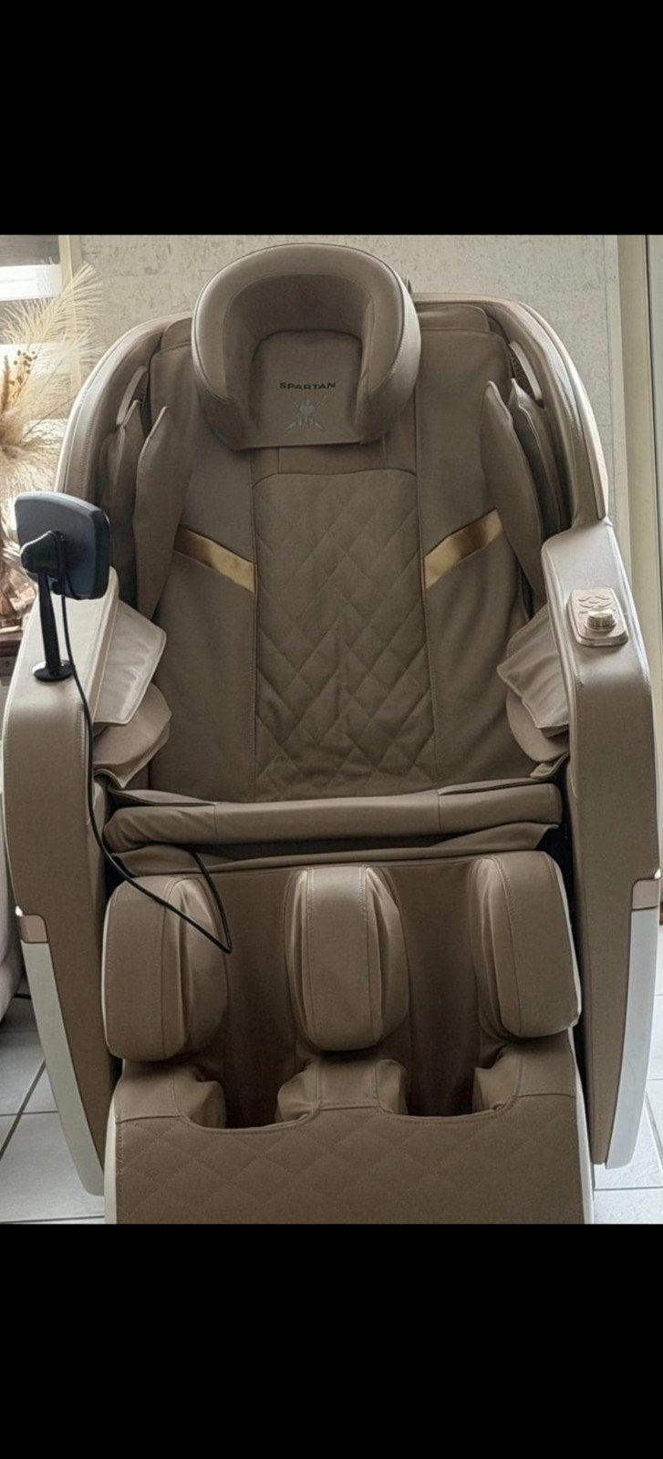 Foto 2 van Spartan Massagestoel - Luxe en Ontspanning