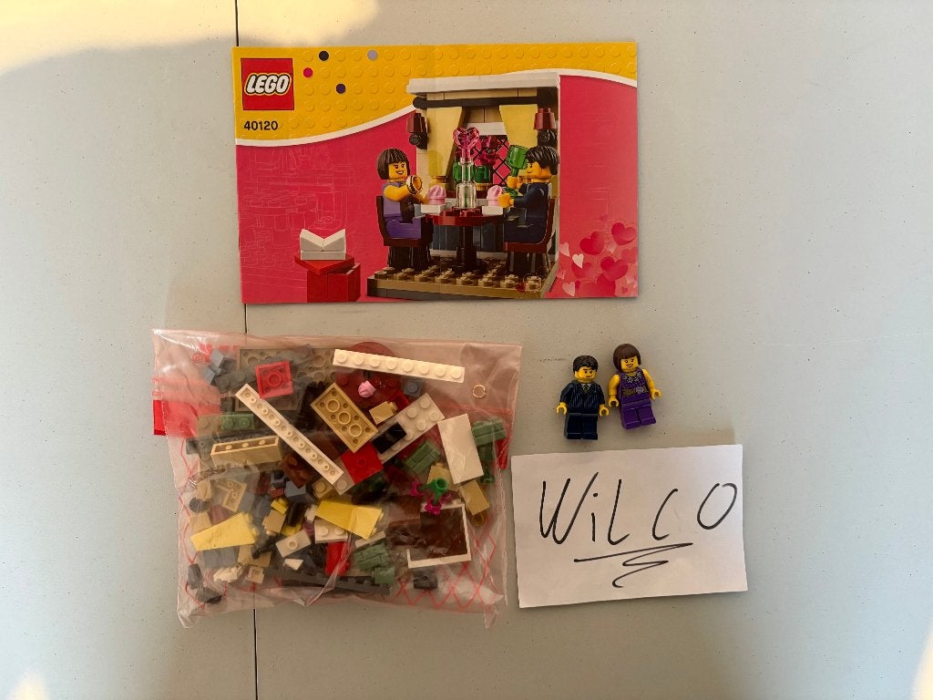 LEGO - Valentine's Day Dinner - 40120, Kinderen en Baby's, Overige thema's, Lego, Ophalen of Verzenden, Zo goed als nieuw