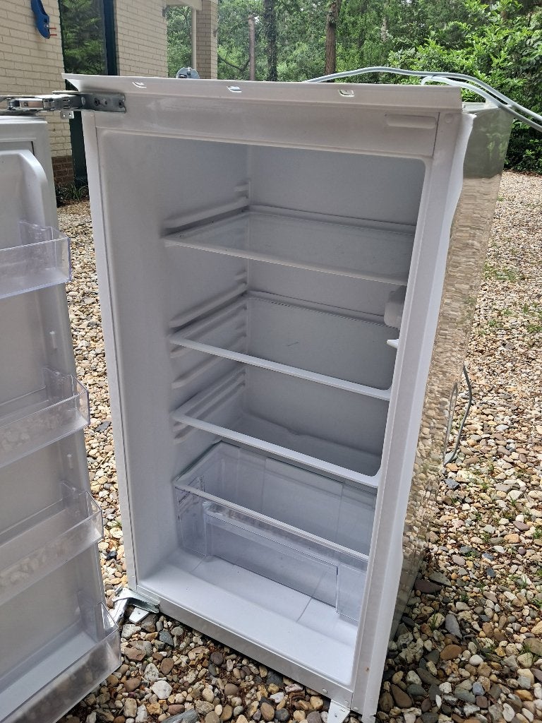 Inventum IKK1021D inbouwkoelkast [reparatie nodig], 150 tot 200 liter, Zonder vriesvak, Zo goed als nieuw, 45 tot 60 cm