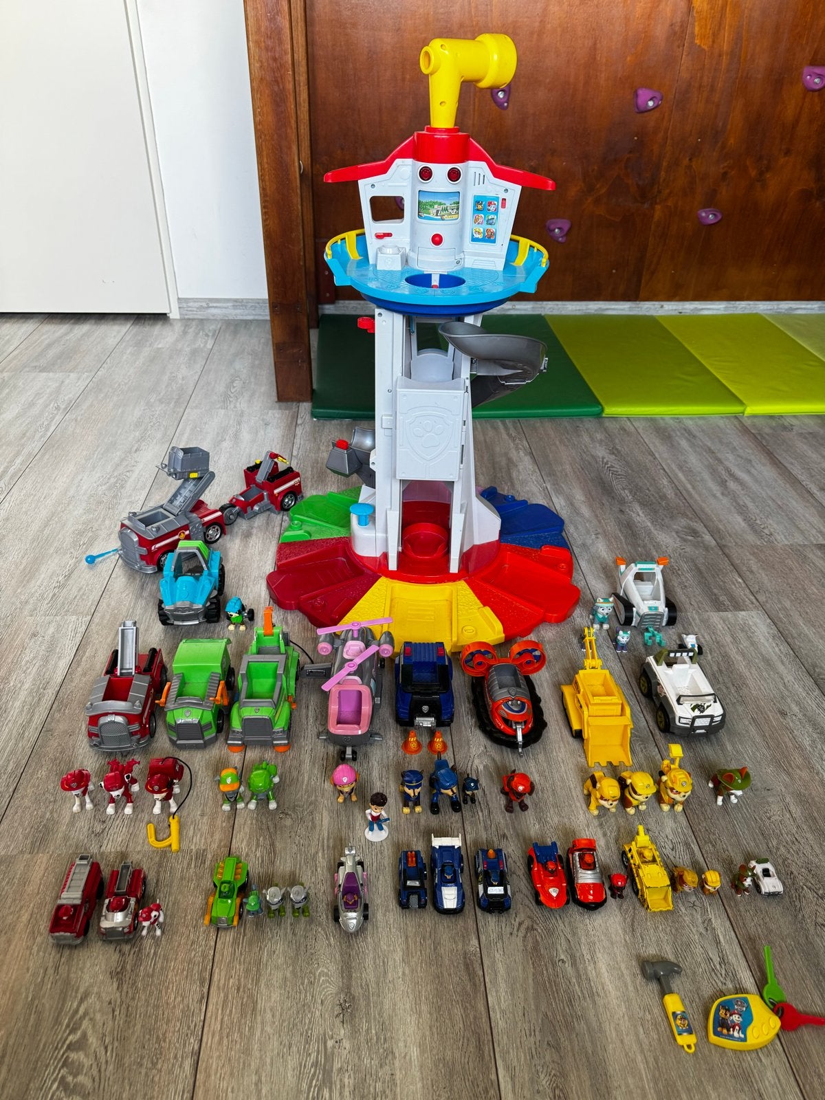Paw Patrol Uitgebreide Speelset: Toren, Voertuigen & Figuren, Ophalen of Verzenden, Gebruikt, Jongen of Meisje