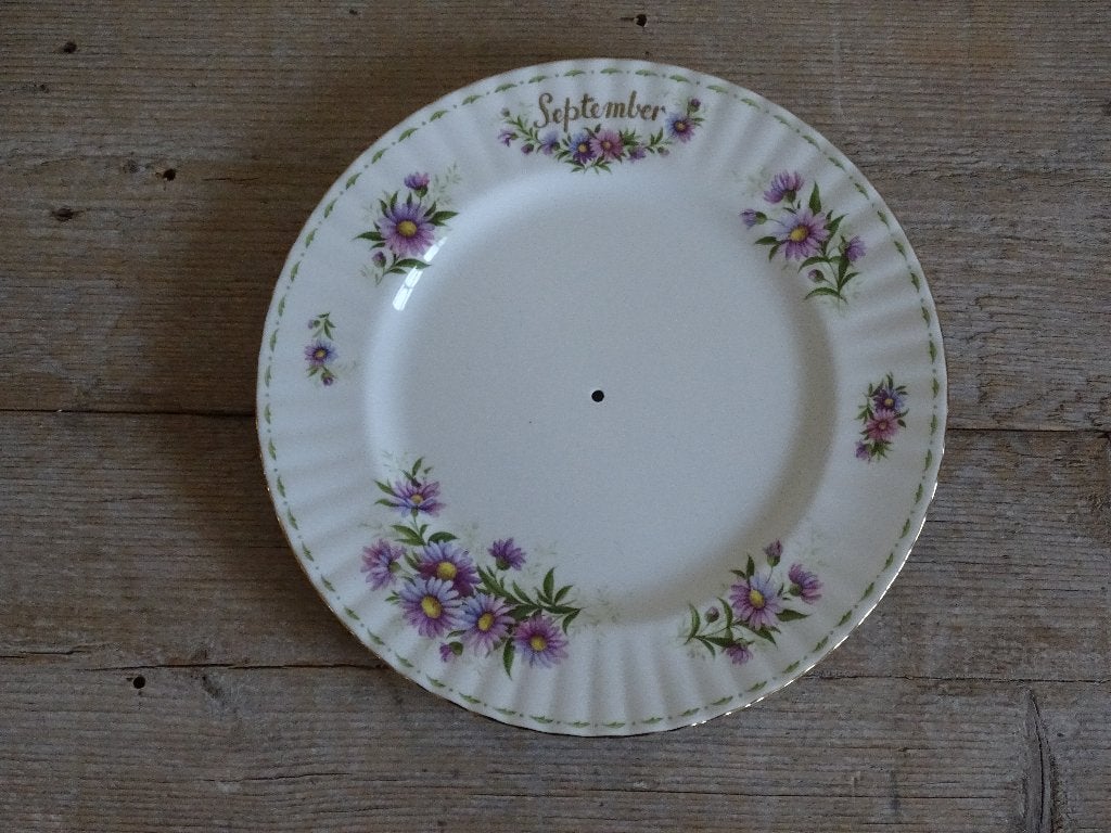 Servies, Royal Albert, Flowers of the Month Series, z.g.a.n., Ophalen of Verzenden