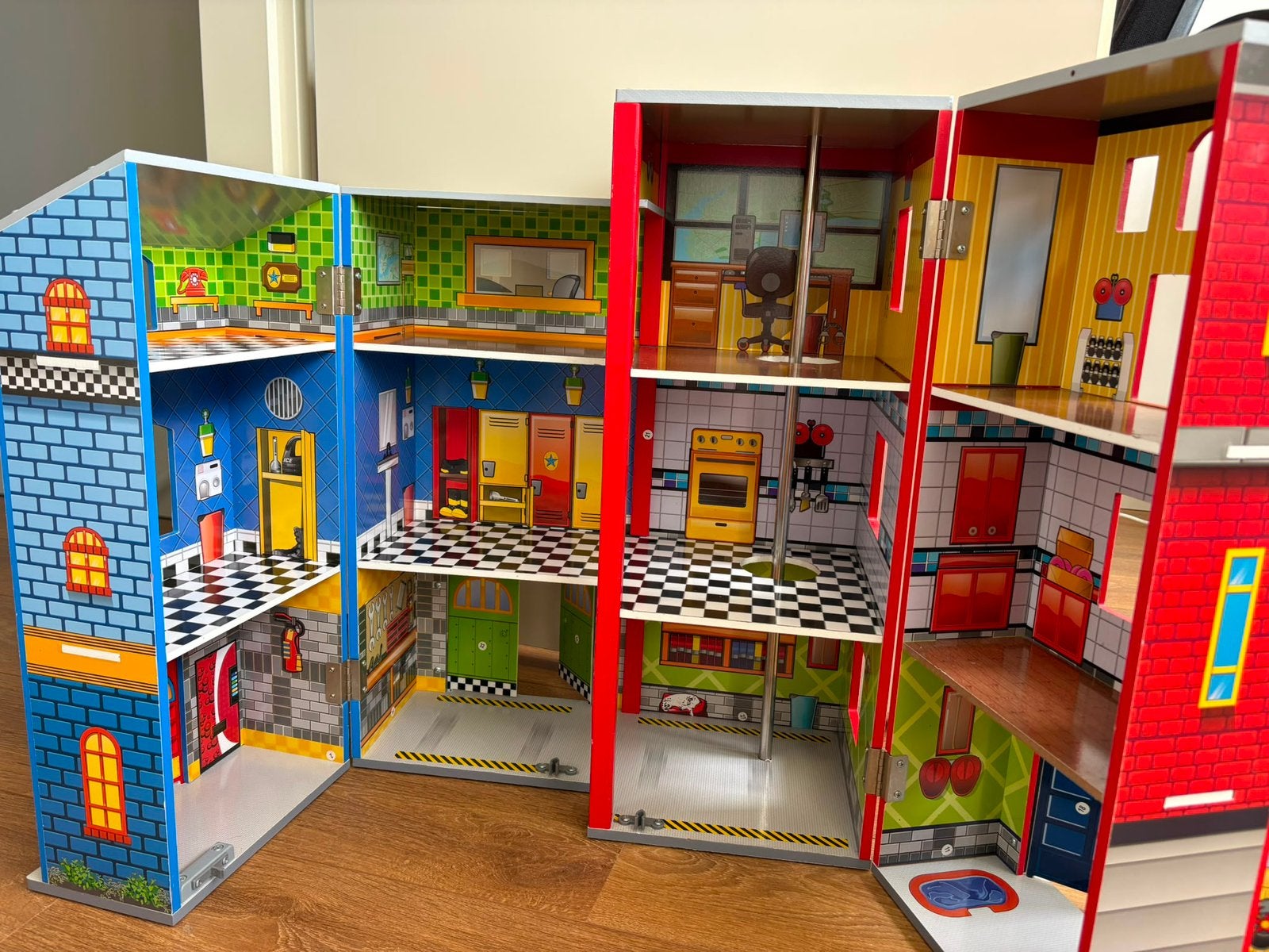 Brandweer poppenhuis, Ophalen, Gebruikt, Poppenhuis
