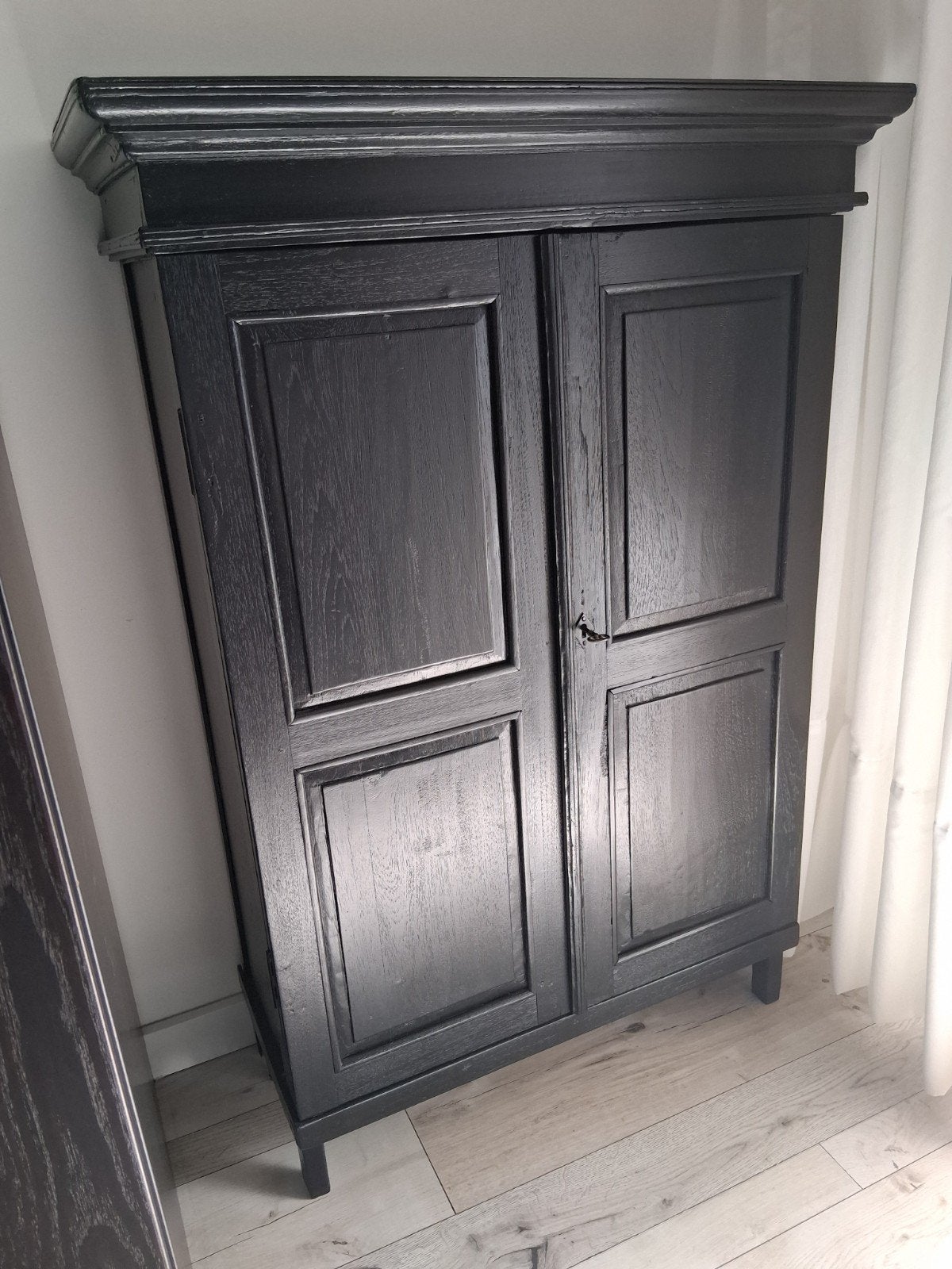 Antieke zwart houten kast 120x80 cm, Ophalen, Gebruikt