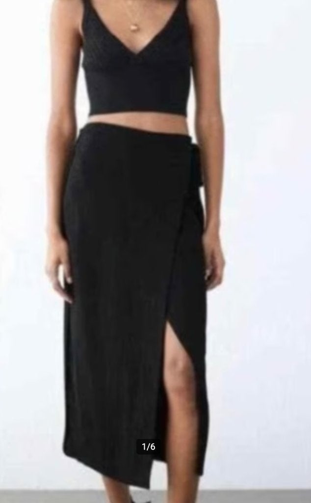 Zara leuke rok zwart textured weave wrap skirt mt XS NIEUW, Verzenden, Nieuw, Maat 34 (XS) of kleiner, Onder de knie