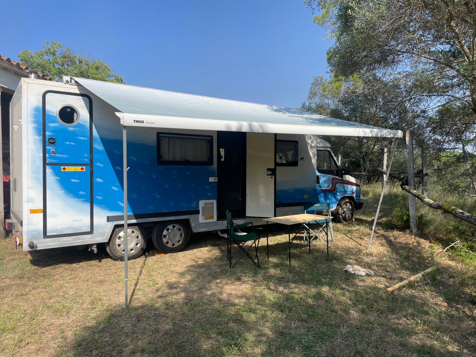 Ruime Camper - Fiat Ducato Tandemasser, Vast bed, Rondzit, Koelkast, Tot en met 3