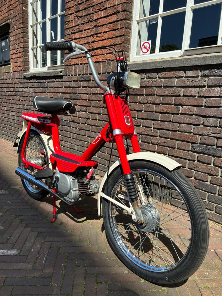 Honda Amigo, Ophalen, Overige modellen, Maximaal 45 km/u, 0 versnellingen