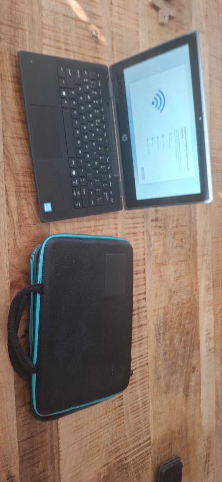 HP Chromebook - 1 jaar oud, goede accu, Computers en Software, Ophalen, 4 GB of minder, Touchscreen, Zo goed als nieuw