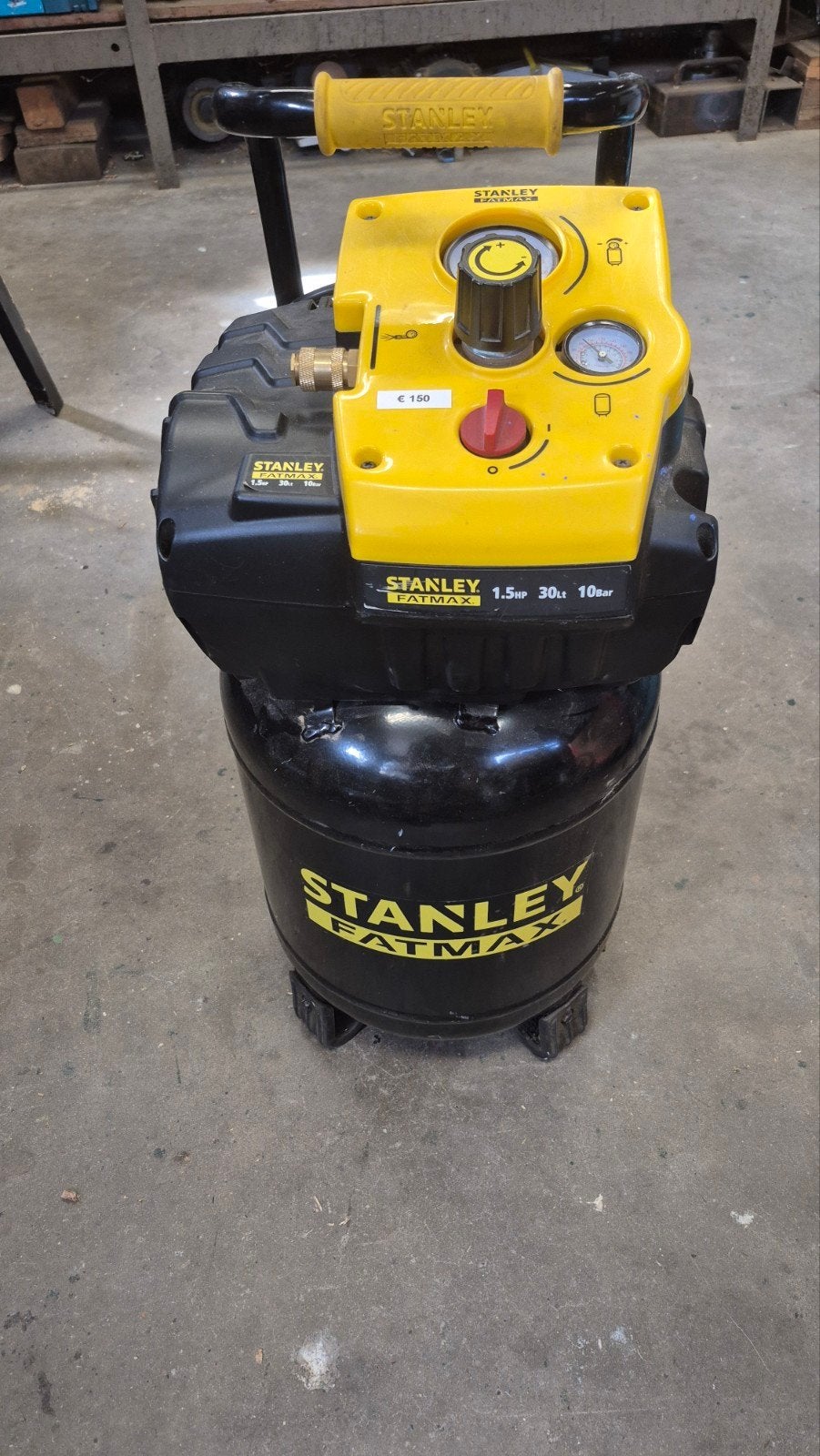 Stanley Fatmax Compressor 1.5HP 30L 10 Bar, Ophalen, 10 bar of meer, Zo goed als nieuw, Minder dan 200 liter/min