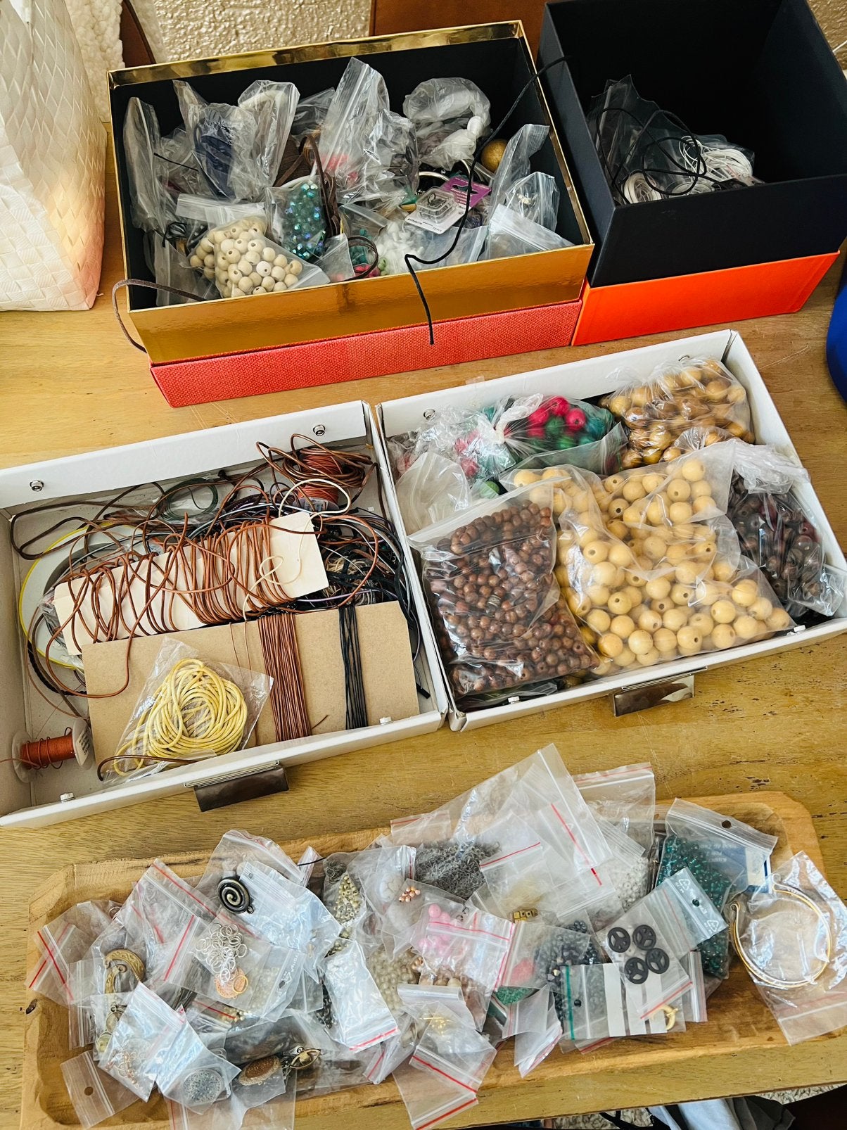 Grote partij kralen en benodigdheden, Hobby en Vrije tijd, Ophalen, Kraal